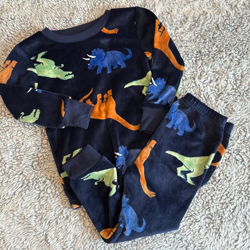 18M Carters two piece pajama set